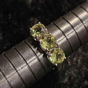 3 Stone Peridot ring. Size 7